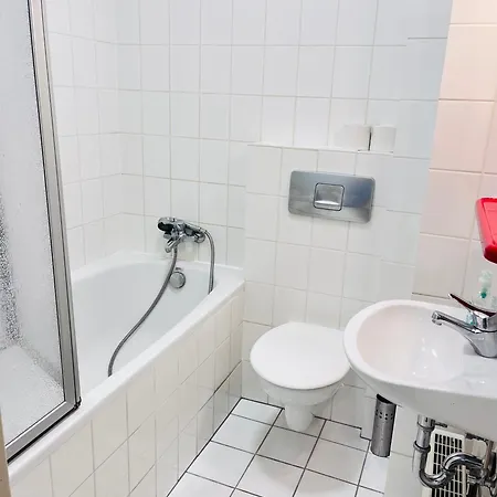 Monteurzimmer Leo 1 * Wiesbaden
