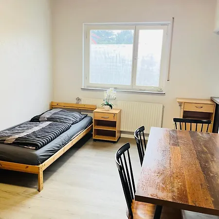 Monteurzimmer Leo 1 * Wiesbaden