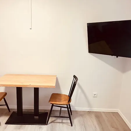 Monteurzimmer Leo 1 Lejlighed Wiesbaden